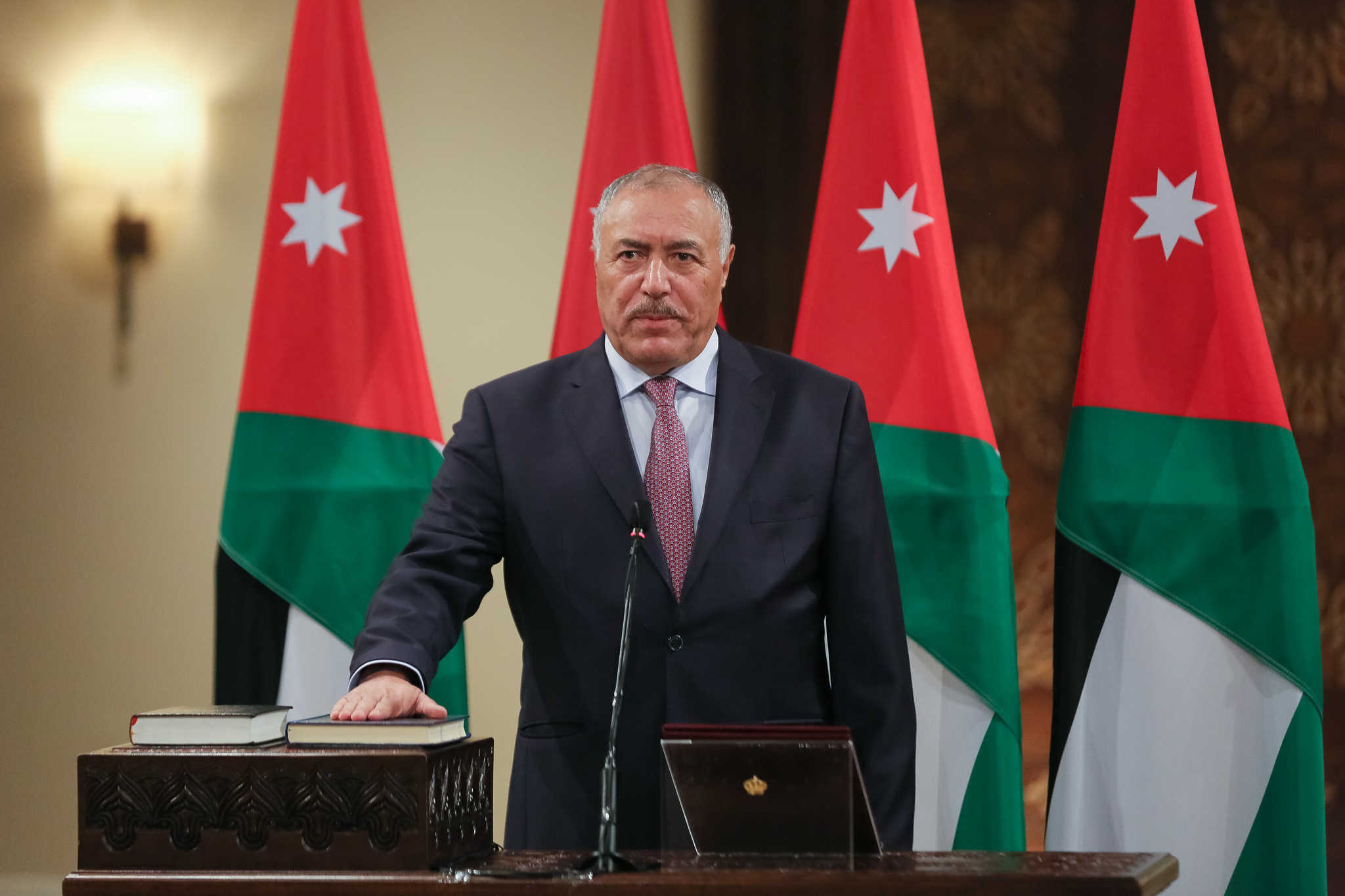 His Majesty King Abdullah II swears in new ministers at Al Husseiniya ...