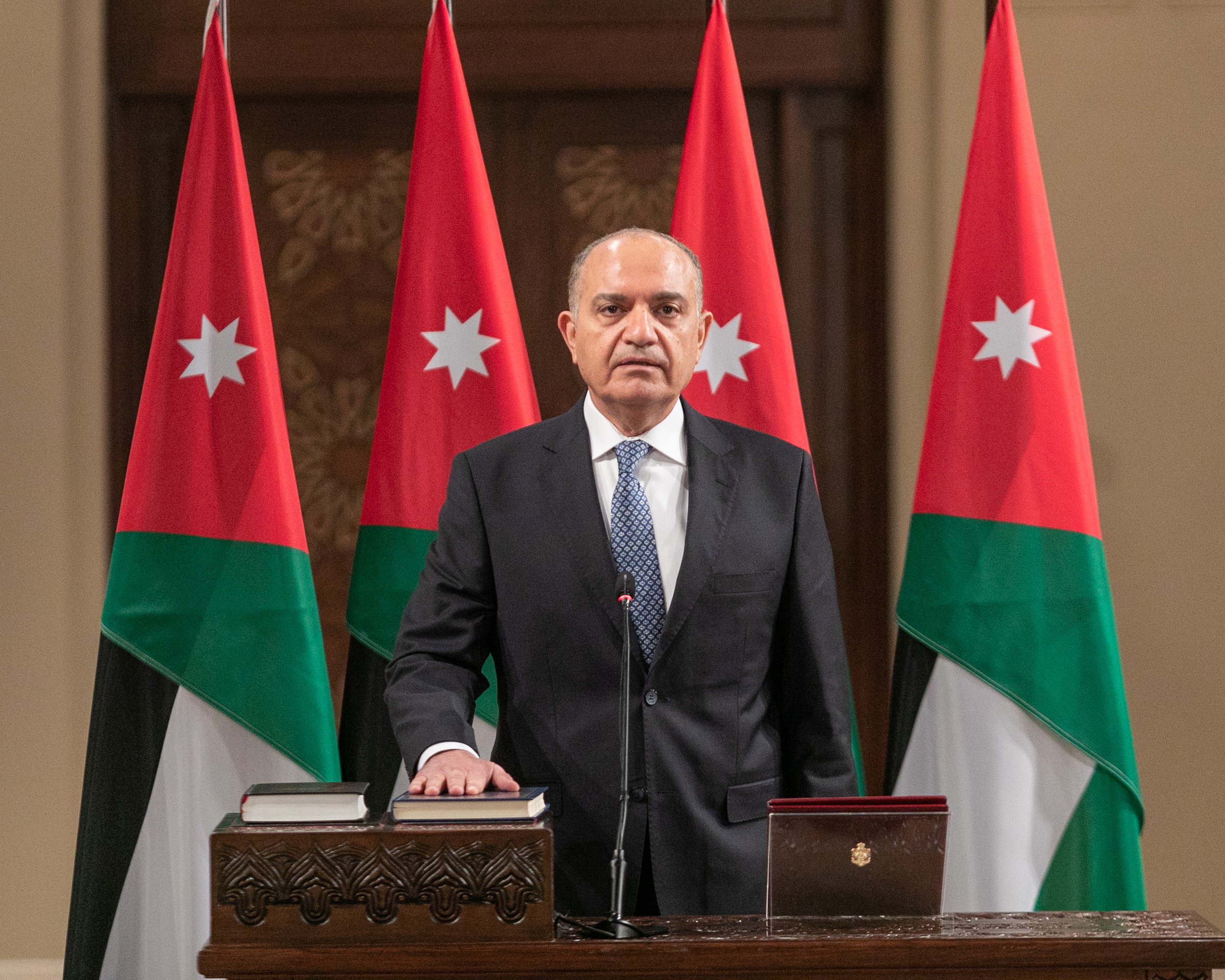 His Majesty King Abdullah II swears in new ministers at Al Husseiniya ...