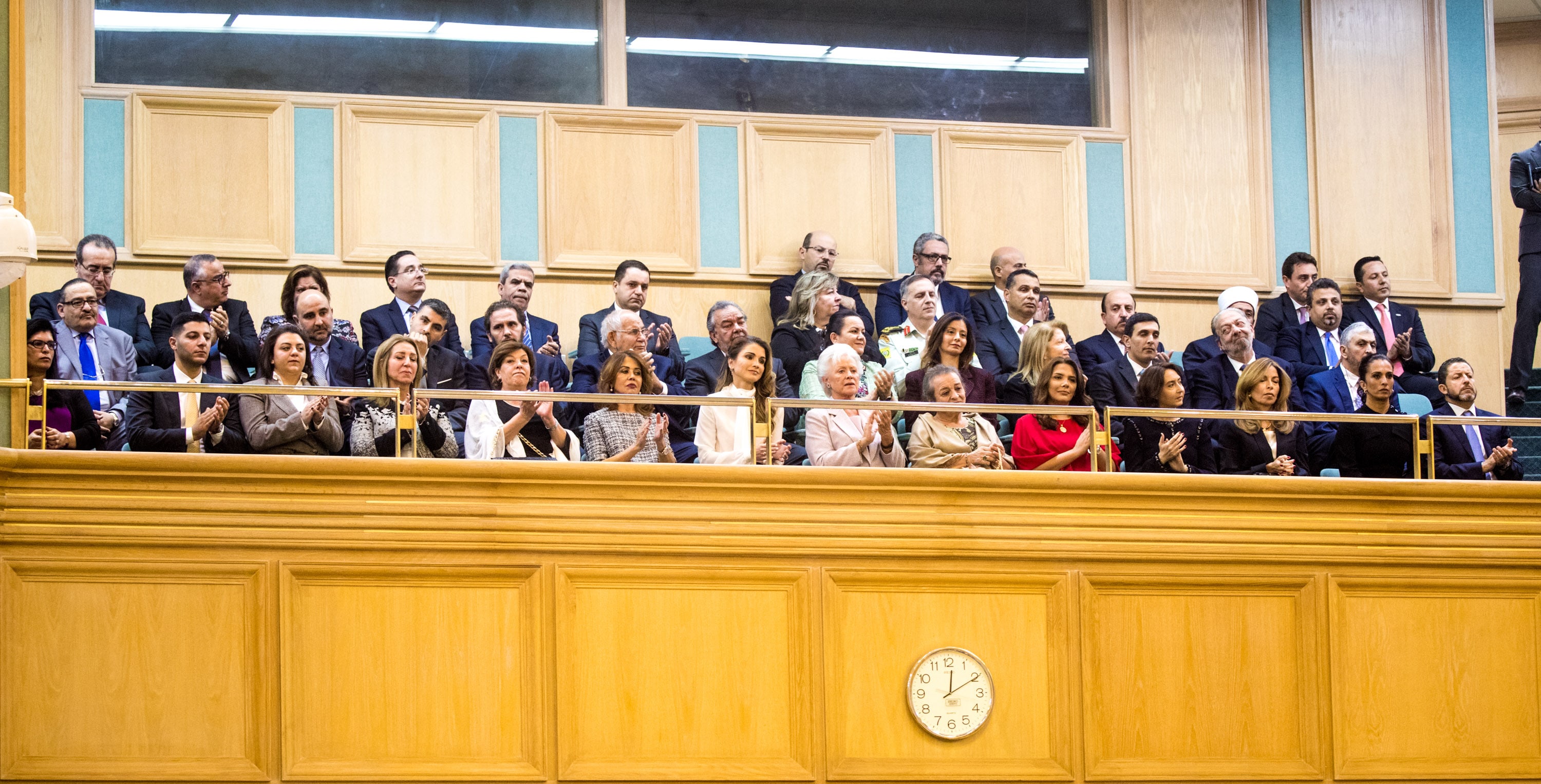 Король парламент 7 класс. Парламент Иордании. King and Parliament. Член парламента Иордании Булад.