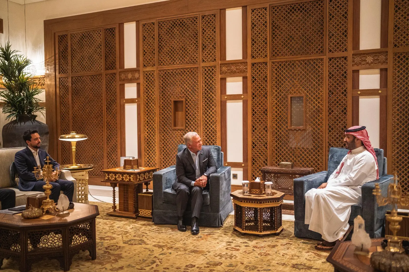 King meets with Saudi crown prince - The Royal Hashemite Court