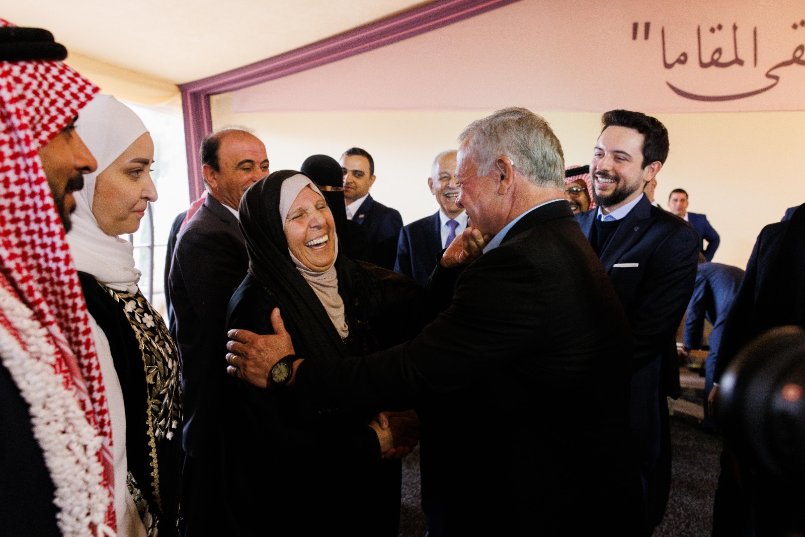 من زيارة جلالة الملك عبدﷲ الثاني، يرافقه سمو الأمير الحسين بن عبدﷲ الثاني ولي العهد، لمحافظة الكرك بمناسبة اليوبيل الفضي