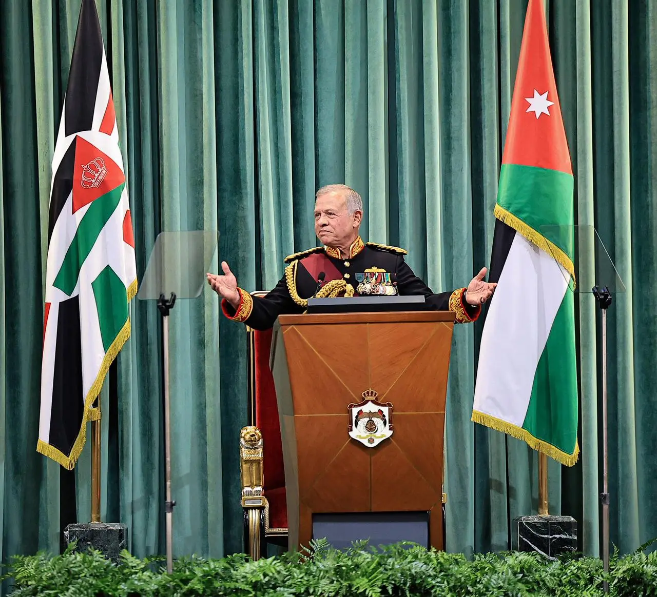 خطاب العرش في افتتاح الدورة العادية الثانية لمجلس الأمة العشرين