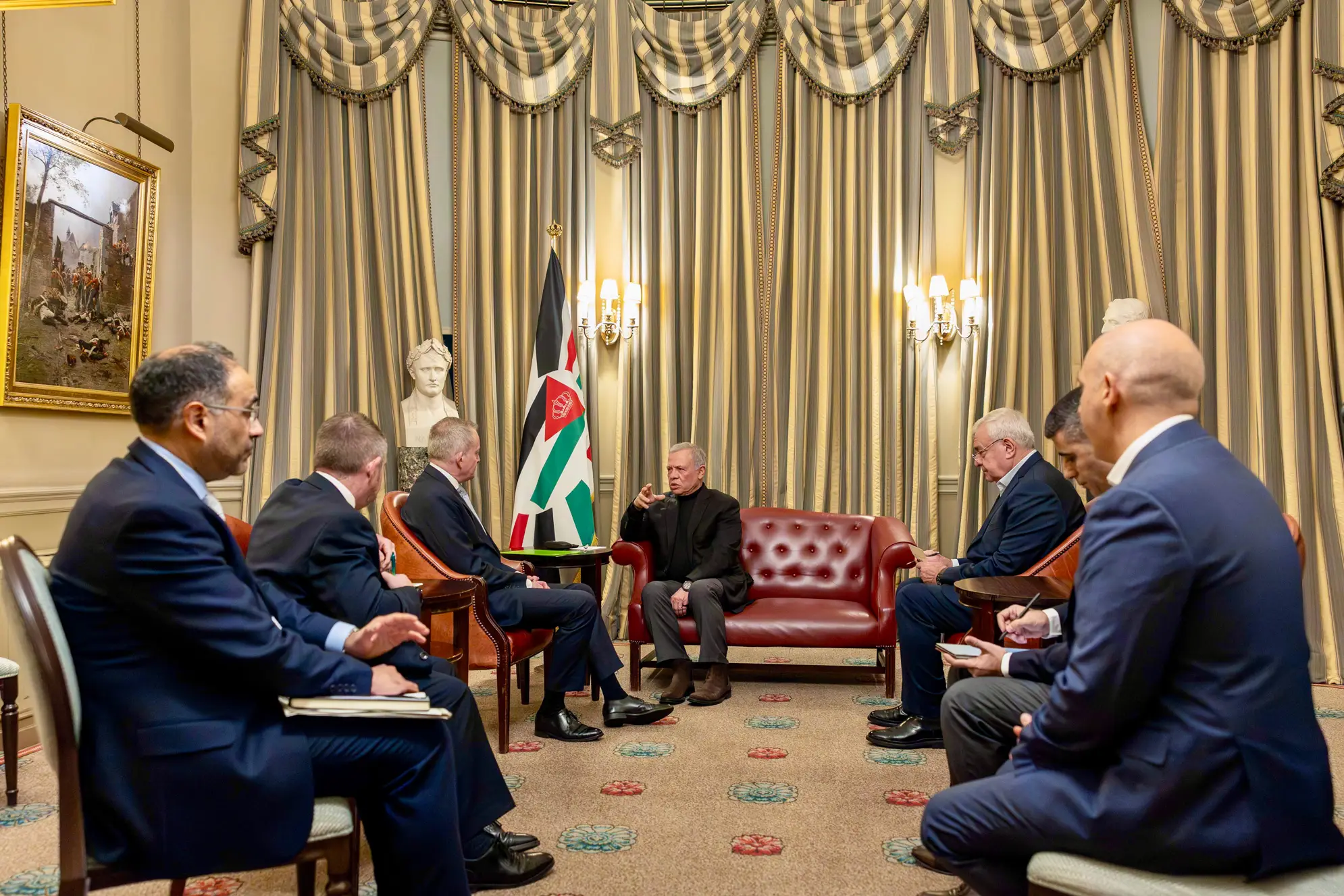 King meets with UK chief of defence staff - The Royal Hashemite Court