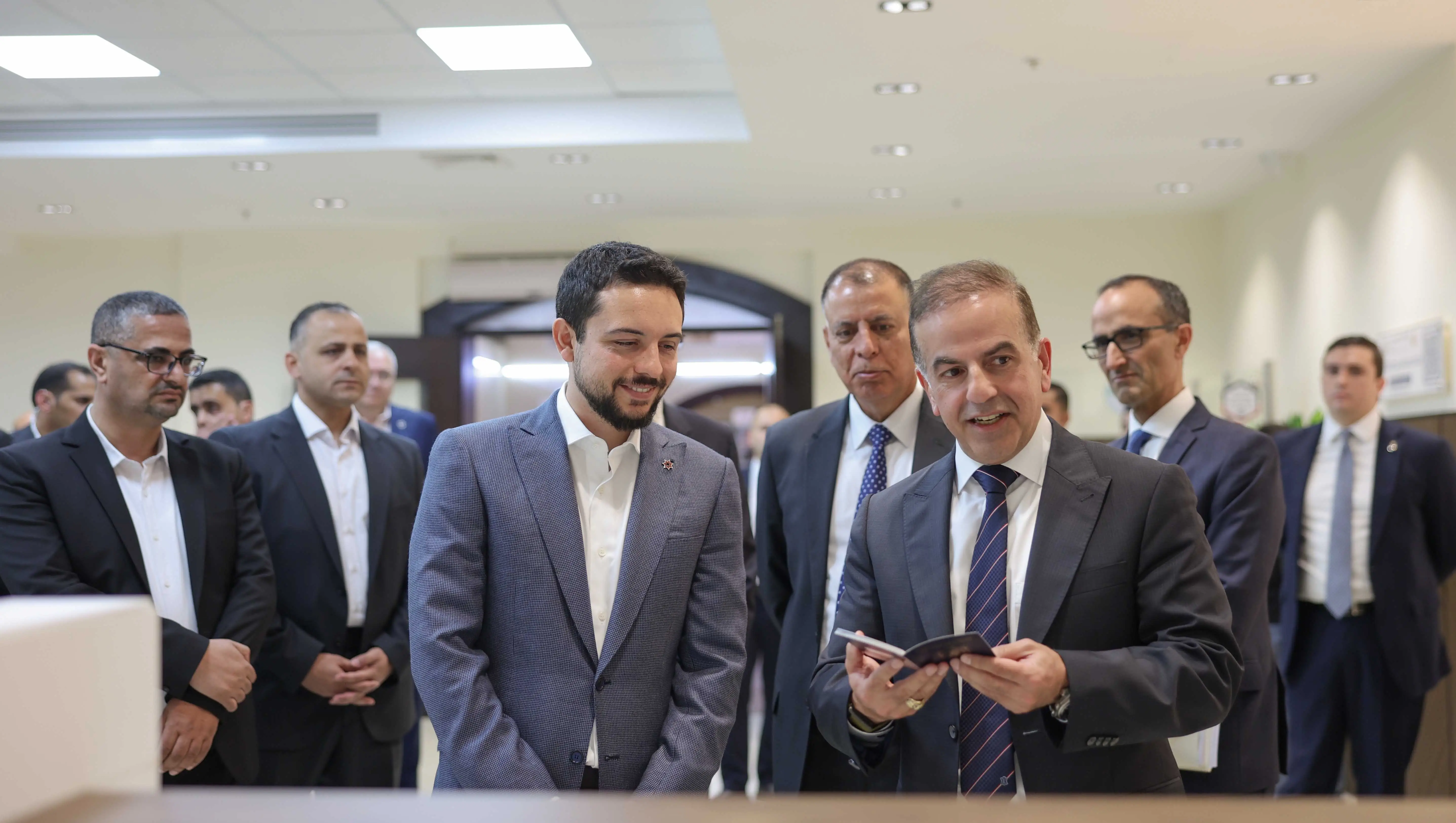 jordan-crown-prince-visits-civil-status-and-passports-department-7.jpg