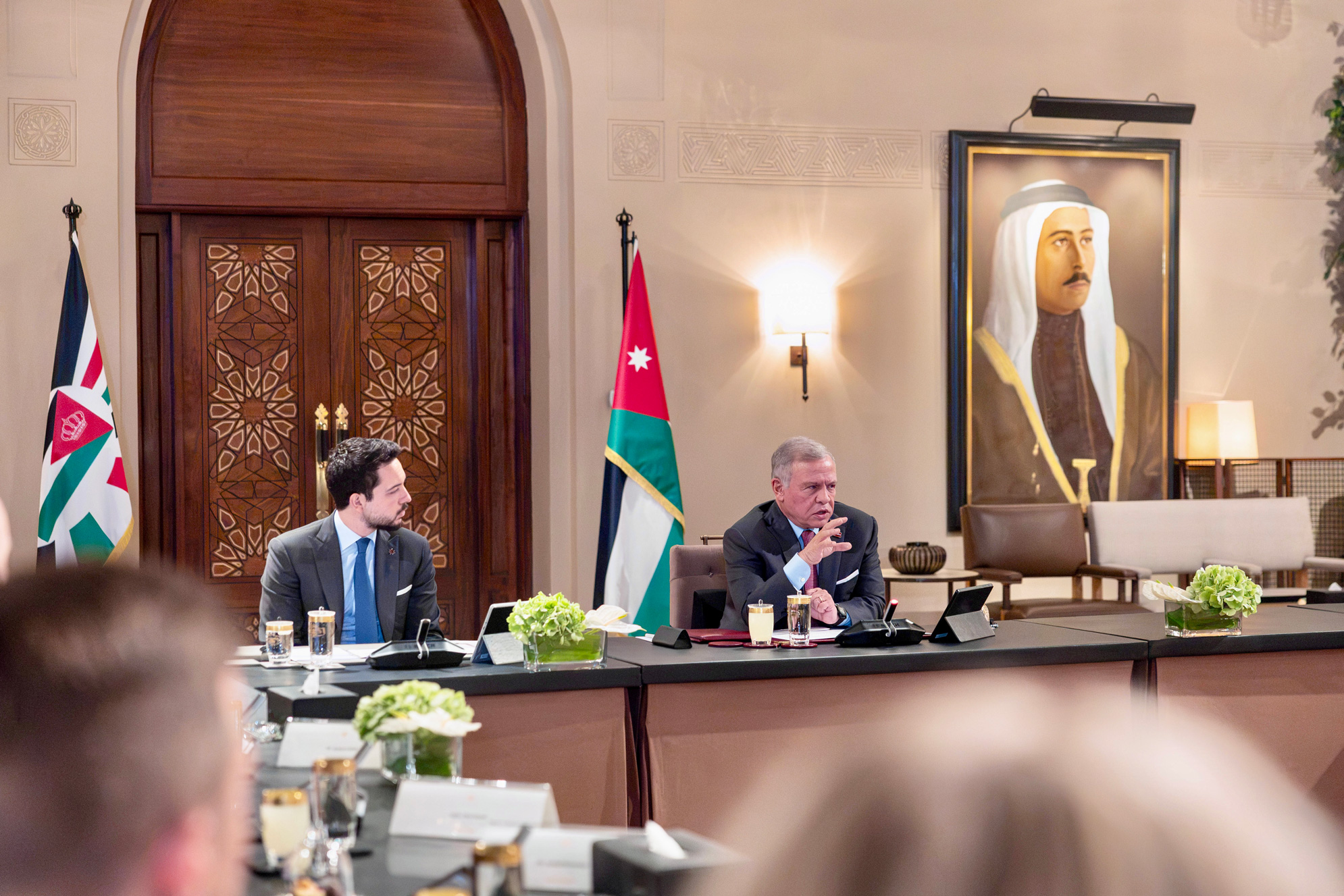 jordan-his-majesty-king-abdullah-ii-accompanied-by-his-royal-highness-crown-prince-al-hussein-receives-a-delegation-of-united-states-congress-staff-2-1.jpg