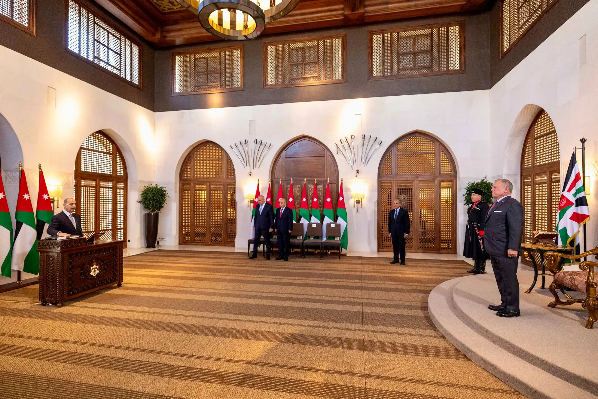jordan-his-majesty-king-abdullah-ii-swears-in-walid-masri-as-deputy-prime-minister-and-minister-of-local-administration-1.jpg