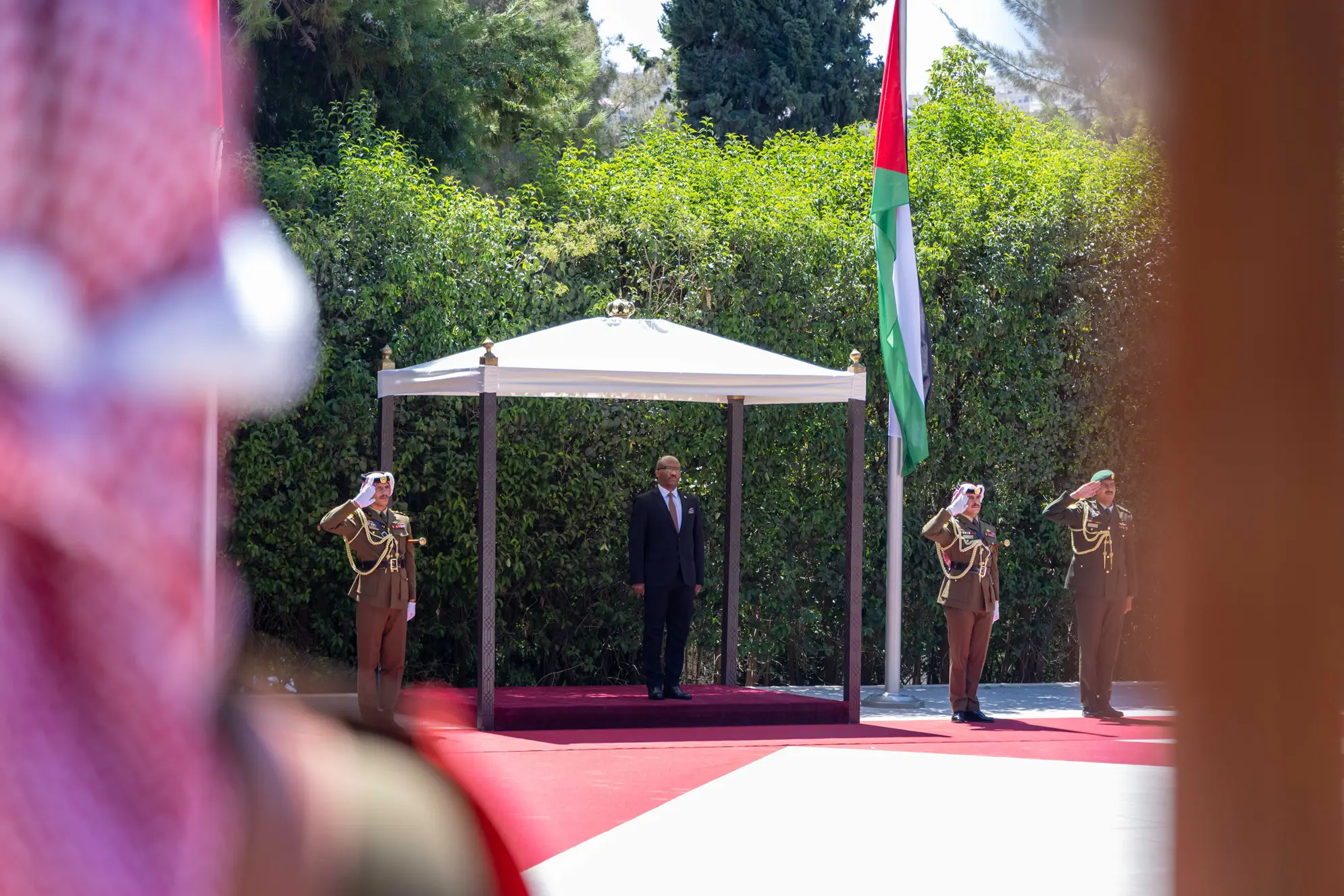 his-majesty-king-abdullah-ii-accepts-the-credentials-of-burundicos-non-resident-ambassador-to-jordan-isidore-ntirampeba-2.jpg