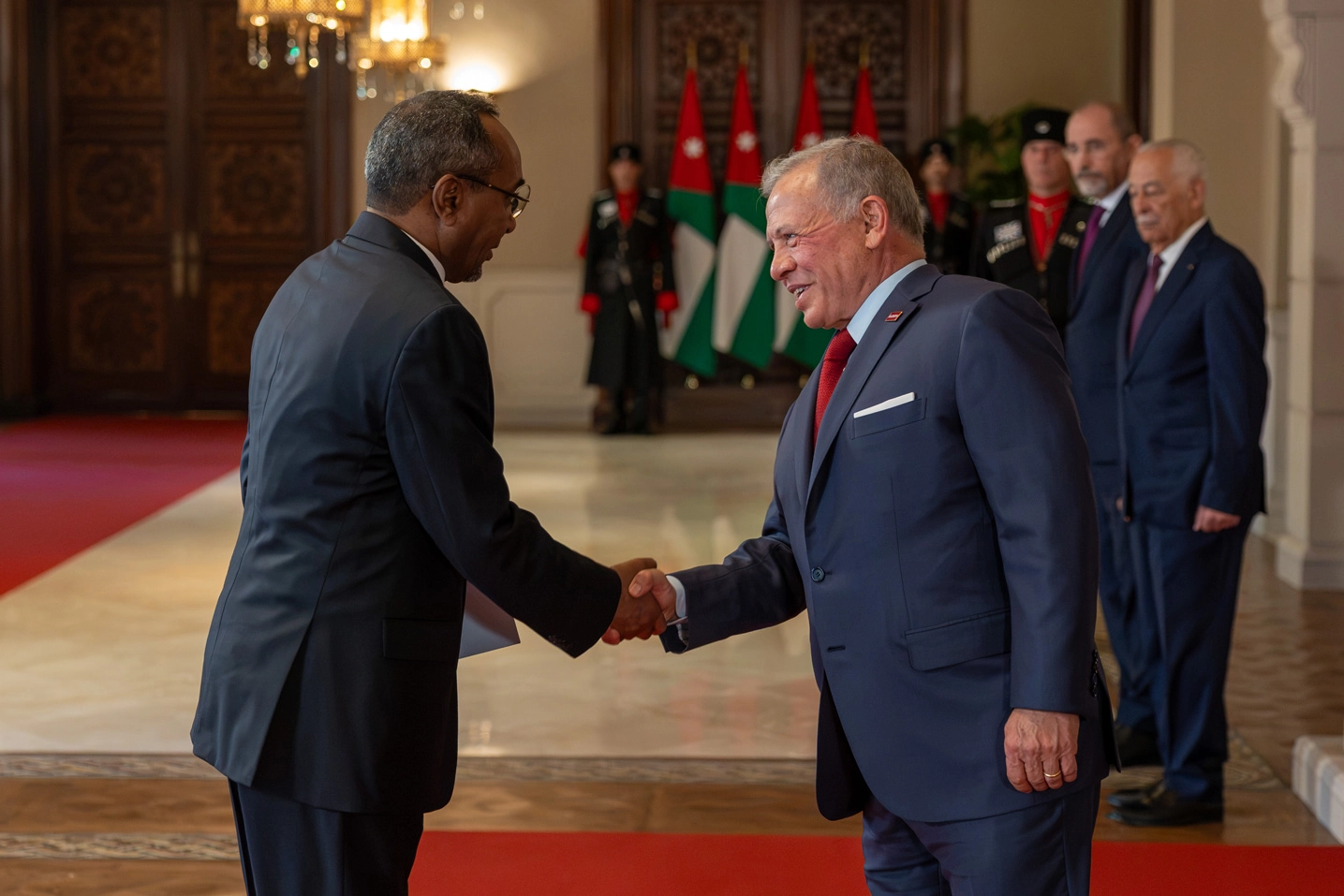 his-majesty-king-abdullah-ii-accepts-the-credentials-of-somalias-non-resident-ambassador-to-jordan-abiib-muse-farah-1.jpg