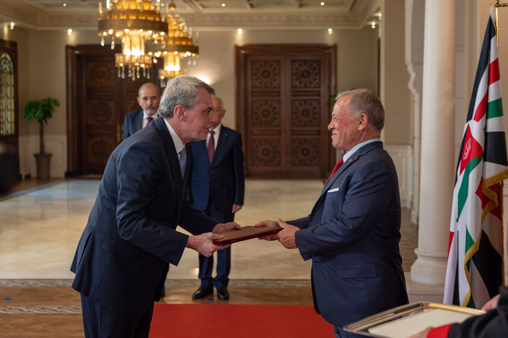 his-majesty-king-abdullah-ii-swears-in-zeid-abuhassan-as-jordans-ambassador-extraordinary-and-plenipotentiary-to-oman-3-1.jpg