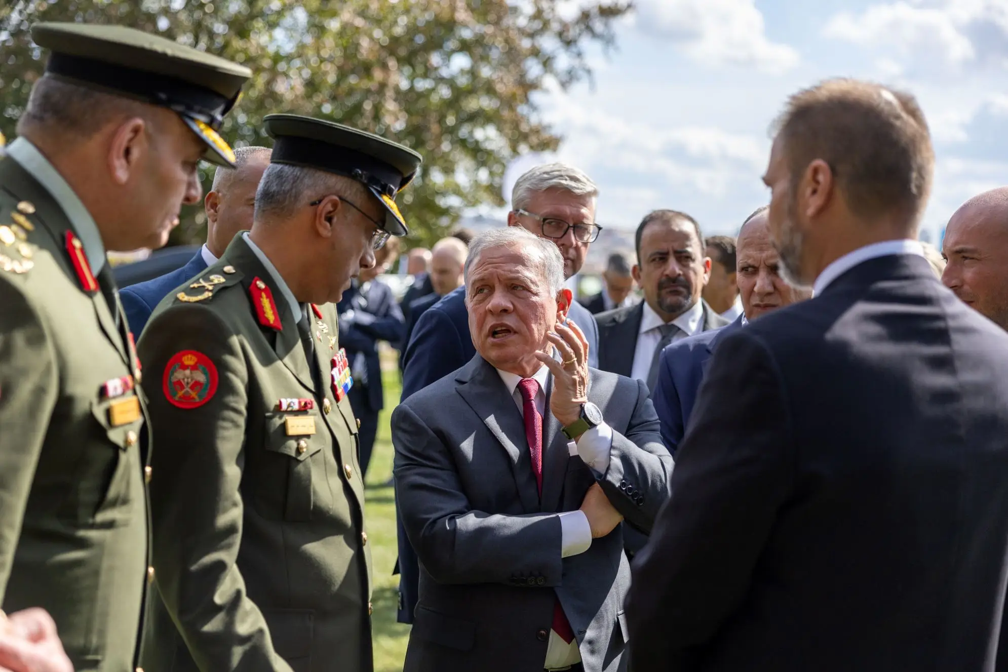 king-meets-with-czech-defence-industry-company-executives-1.jpg