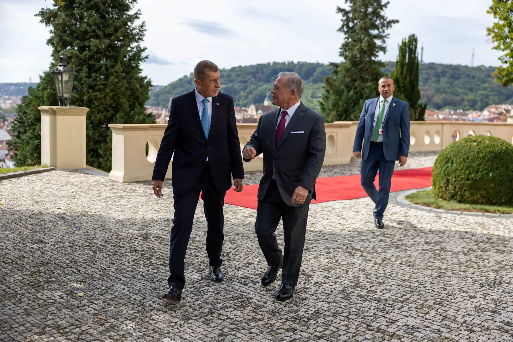king-meets-with-prime-minister-of-czech-republic-in-prague-4.jpg