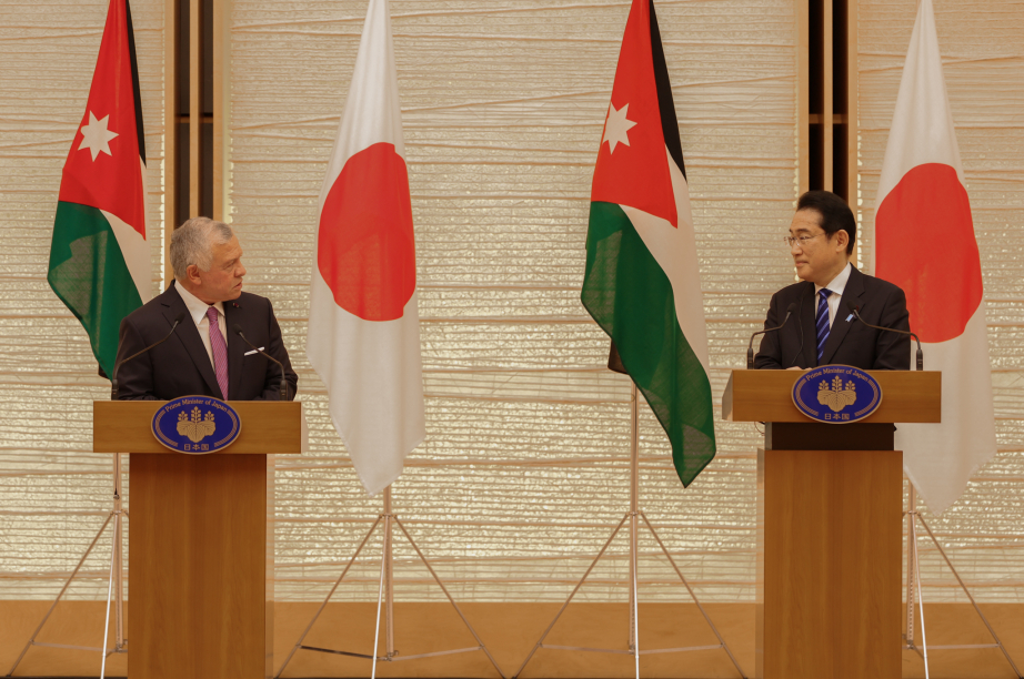 The weekly wrap up of His Majesty King Abdullah II key activities during the week 8 - 12 Nov 2015